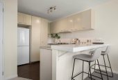 Must sell, Overseas Owner, Double Grammar school zone, 57m2 1 bed 1 bath apartment, A rare highlight is secure tandem parking for two vehicles, plus excellent storage, close to shops, 0.6 km to Parnell School, 1.7 km to Auckland Grammar, 2.1 km to Epsom Girls’ Grammar School, 7/387 Parnell Road, Parnell, Auckland