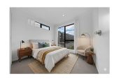 Vendor Has Moved On – Must Sell, 3 beds 2.5 baths townhouse with 2 car parks, close to Manukau shopping centre, 0.5 km to Wiri Central School, 32 Waipuhinui Way, Wiri, Auckland