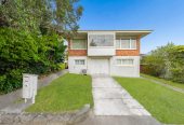 809m2 section, 200m2 Brick and tile 4 beds 1.5 baths house with garage, close to schools, shops, 1 km to Glenavon School, 1.4 km to Avondale College, 210 Blockhouse Bay Road, Avondale, Auckland