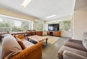 809m2 section, 200m2 Brick and tile 4 beds 1.5 baths house with garage, close to schools, shops, 1 km to Glenavon School, 1.4 km to Avondale College, 210 Blockhouse Bay Road, Avondale, Auckland