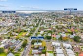 809m2 section, 200m2 Brick and tile 4 beds 1.5 baths house with garage, close to schools, shops, 1 km to Glenavon School, 1.4 km to Avondale College, 210 Blockhouse Bay Road, Avondale, Auckland