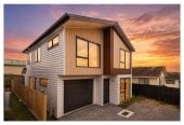 Brandnew standalone 4 beds 3 baths home with garage, close to WestCity Shopping Centre, Universal Drive retail precinct, local schools, 0.8 km to Waitakere College, 86D Harrington Road, Henderson, Auckland