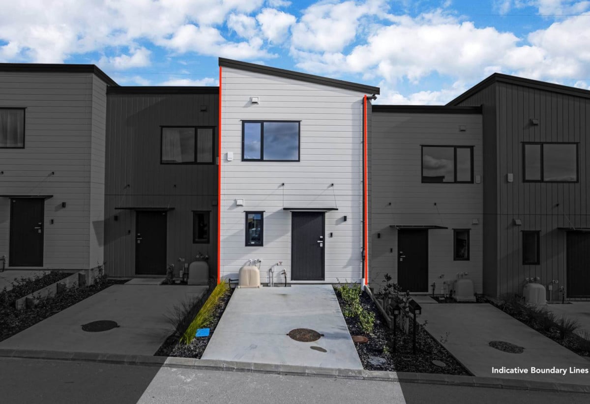 Master Build Guarantee, Brandnew 3 beds 1.5 baths home with car park, close to schools, shops, easy motorway access, 0.4 km to Lincoln Heights School, 27 Awhi Lane, Massey, Auckland