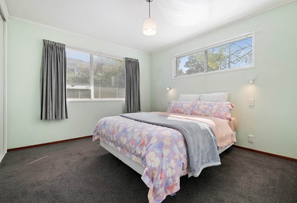685m2 section, Nearby Botany Downs School, 3 beds + study room 1 bath house with carport and downstairs Renovated rumpus room, Walking distance to the Cascade Walkway,, close to schools, shopping centres, 56 Mirrabooka Avenue, Botany Downs, Auckland