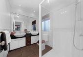 Must sell, Vendor Going Overseas, 4 beds + study area 3 baths house with double garage, close to schools, shopping centres, parks, 0.7 km to Ormiston Senior College and Mission Heights Junior College, 19 Malahide Drive, Flat Bush, Auckland