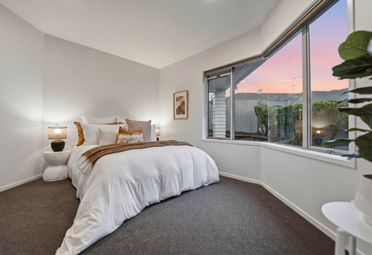 782m2 section, Botany Downs Secondary College zone, Renovated 4 beds 2 baths house with double garage, within easy walking distance to Botany Town Centre, 0.6 km to Point View School, 0.8 km to Botany Downs Secondary College, 3 Balbriggan Rise, Dannemora, Auckland