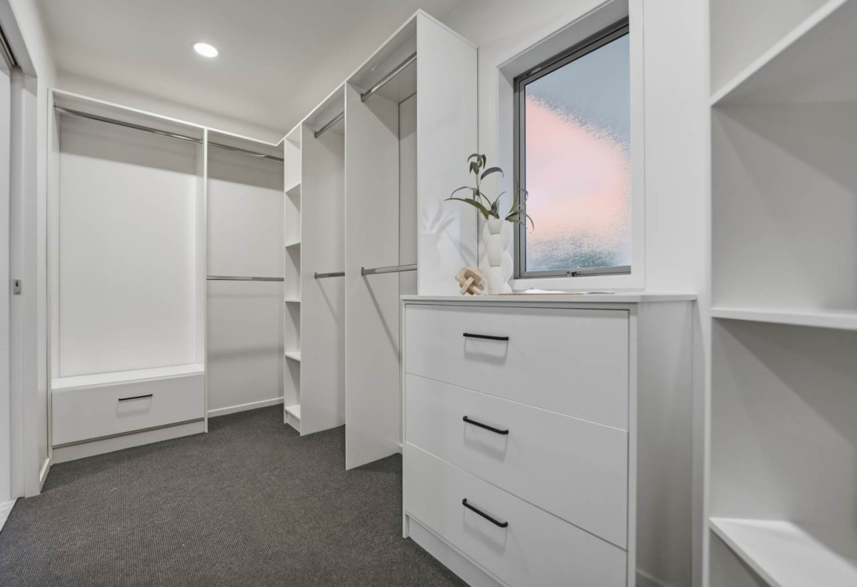 782m2 section, Botany Downs Secondary College zone, Renovated 4 beds 2 baths house with double garage, within easy walking distance to Botany Town Centre, 0.6 km to Point View School, 0.8 km to Botany Downs Secondary College, 3 Balbriggan Rise, Dannemora, Auckland