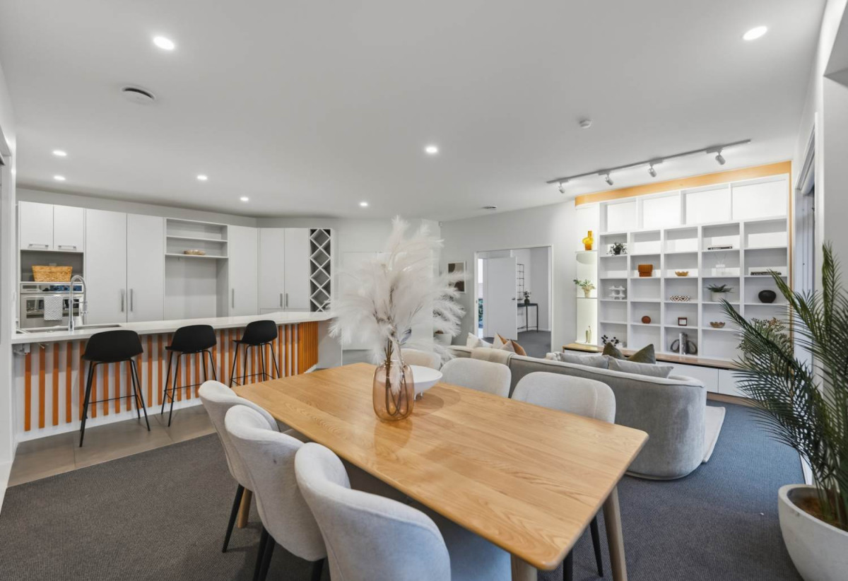 782m2 section, Botany Downs Secondary College zone, Renovated 4 beds 2 baths house with double garage, within easy walking distance to Botany Town Centre, 0.6 km to Point View School, 0.8 km to Botany Downs Secondary College, 3 Balbriggan Rise, Dannemora, Auckland