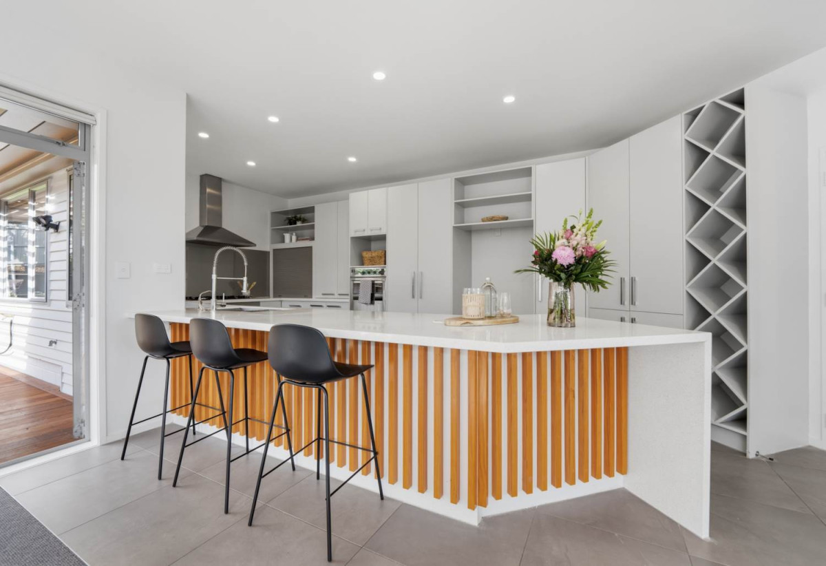 782m2 section, Botany Downs Secondary College zone, Renovated 4 beds 2 baths house with double garage, within easy walking distance to Botany Town Centre, 0.6 km to Point View School, 0.8 km to Botany Downs Secondary College, 3 Balbriggan Rise, Dannemora, Auckland