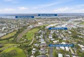 607m2 section, Renovated 4 beds + study room and a Flexi room 2 baths house with garage, 1 bed + Flexi room 1 bath downstairs, close to Glen Innes Train Station, Pak’nSave, town centre, 1.2 km to Selwyn College, 1.9 km to Stonefields School, 14 Felton Mathew Avenue, St Johns, Auckland