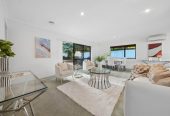 Double Grammar school zone, Standalone 3 beds + study room 2 baths home with double garage on 1/3 share of 1,510m², 1 km to Royal Oak School, 2.8 km to Epsom Girls’ Grammar School, 3.5 km to Auckland Grammar, 3/19A Selwyn Road, Epsom, Auckland