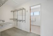 Double Grammar school zone, Standalone 3 beds + study room 2 baths home with double garage on 1/3 share of 1,510m², 1 km to Royal Oak School, 2.8 km to Epsom Girls’ Grammar School, 3.5 km to Auckland Grammar, 3/19A Selwyn Road, Epsom, Auckland