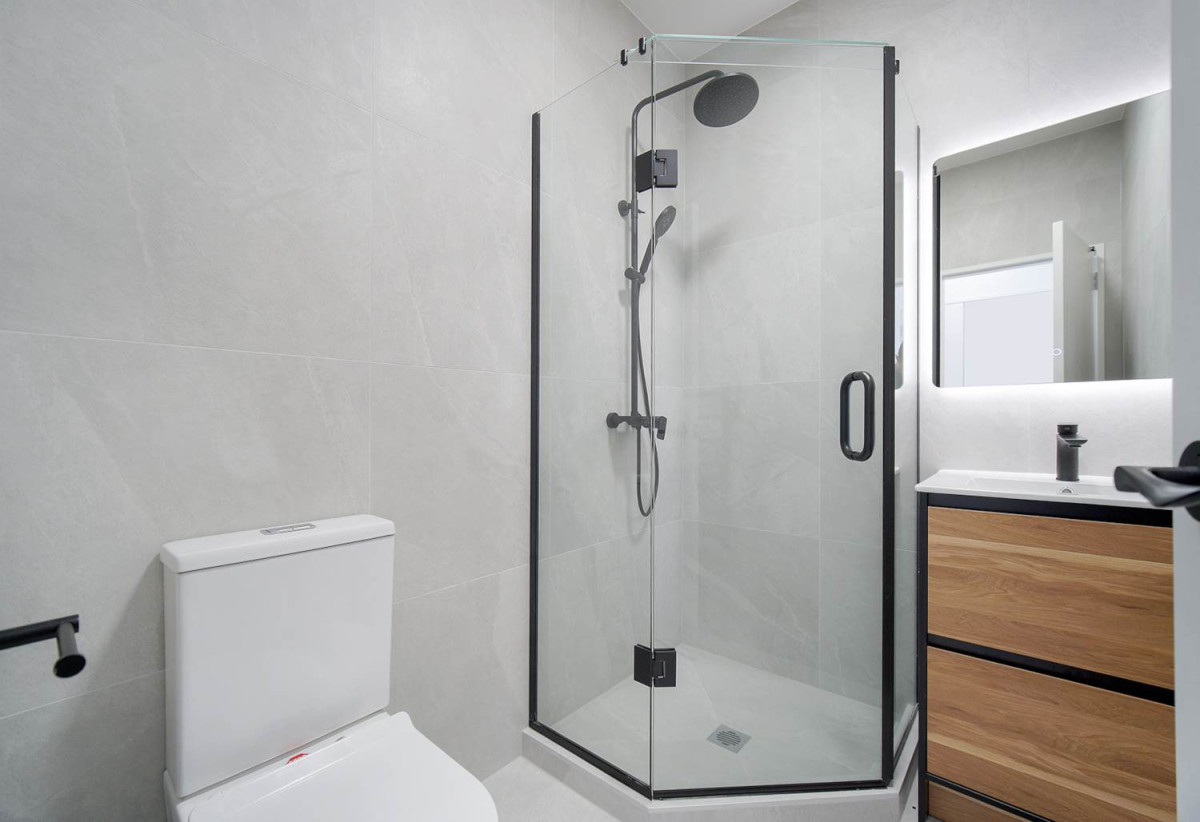Brandnew standalone 4 beds 2 baths house with garage, close to Opaheke School, Rosehill College, and Opaheke Reserve, 52 Bannockburn Road, Opaheke, Auckland