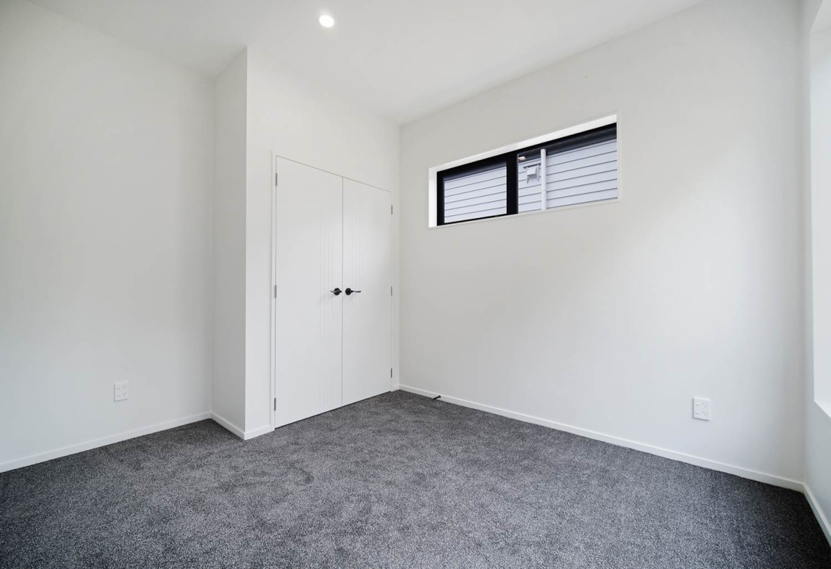Brandnew standalone 4 beds 2 baths house with garage, close to Opaheke School, Rosehill College, and Opaheke Reserve, 52 Bannockburn Road, Opaheke, Auckland