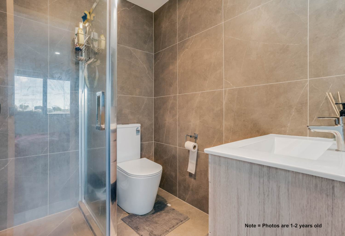 3beds 2.5 baths home with garage, close to schools, town centre, motorway access, 139B Old Wairoa Road, Papakura, Auckland