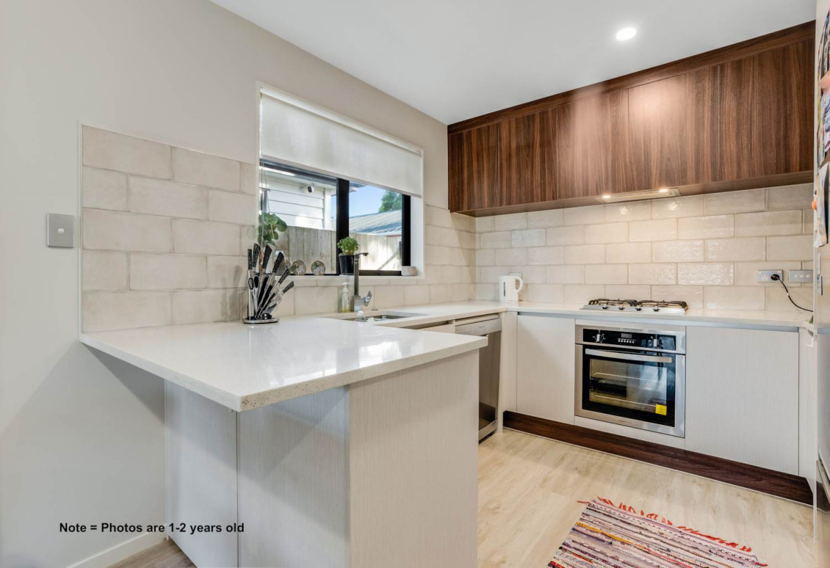3beds 2.5 baths home with garage, close to schools, town centre, motorway access, 139B Old Wairoa Road, Papakura, Auckland