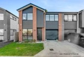 3beds 2.5 baths home with garage, close to schools, town centre, motorway access, 139B Old Wairoa Road, Papakura, Auckland
