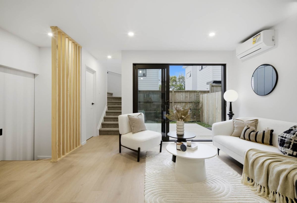 10-Year Stamford Warranty, Brandnew standalone 3 beds 2.5 baths home with garage, close to beach waterfront reserve, walking tracks, Beach Haven Village, 0.5 km to Beach Haven School, 1.3 km to Birkdale Intermediate School, 10B Neptune Avenue, Beach Haven, Auckland