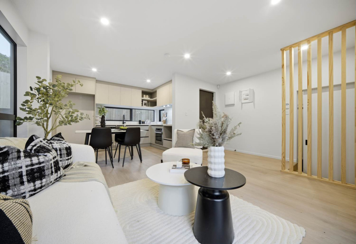 10-Year Stamford Warranty, Brandnew standalone 3 beds 2.5 baths home with garage, close to beach waterfront reserve, walking tracks, Beach Haven Village, 0.5 km to Beach Haven School, 1.3 km to Birkdale Intermediate School, 10D Neptune Avenue, Beach Haven, Auckland