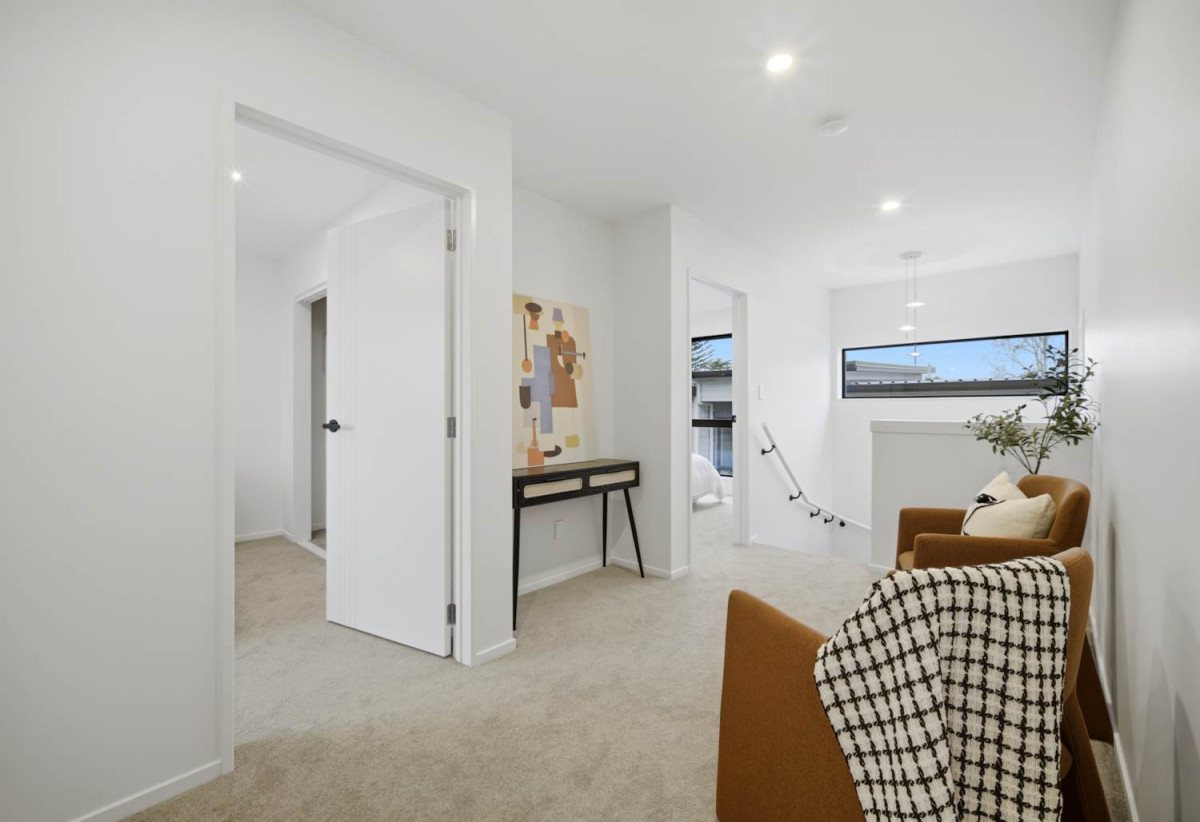 10-Year Stamford Warranty, Brandnew standalone 3 beds 2.5 baths home with garage, close to beach waterfront reserve, walking tracks, Beach Haven Village, 0.5 km to Beach Haven School, 1.3 km to Birkdale Intermediate School, 10E Neptune Avenue, Beach Haven, Auckland