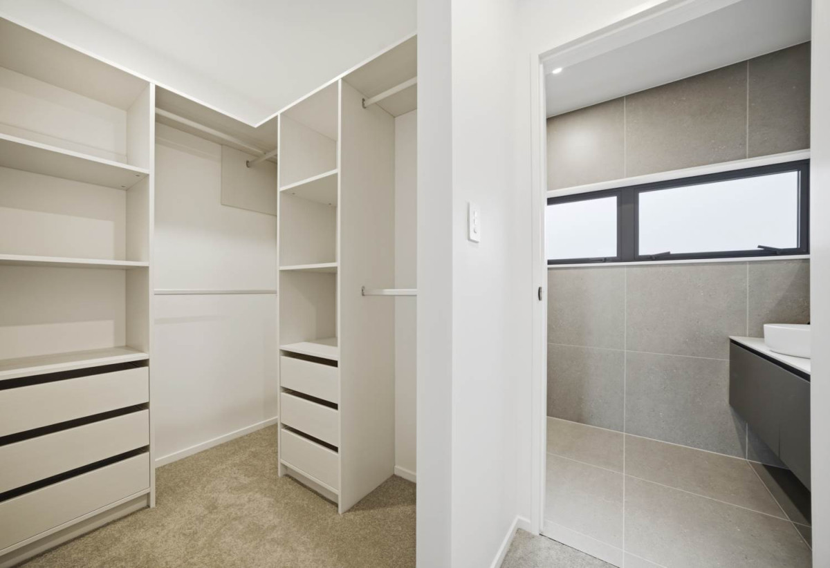 10-Year Stamford Warranty, Brandnew standalone 3 beds 2.5 baths home with garage, close to beach waterfront reserve, walking tracks, Beach Haven Village, 0.5 km to Beach Haven School, 1.3 km to Birkdale Intermediate School, 10E Neptune Avenue, Beach Haven, Auckland