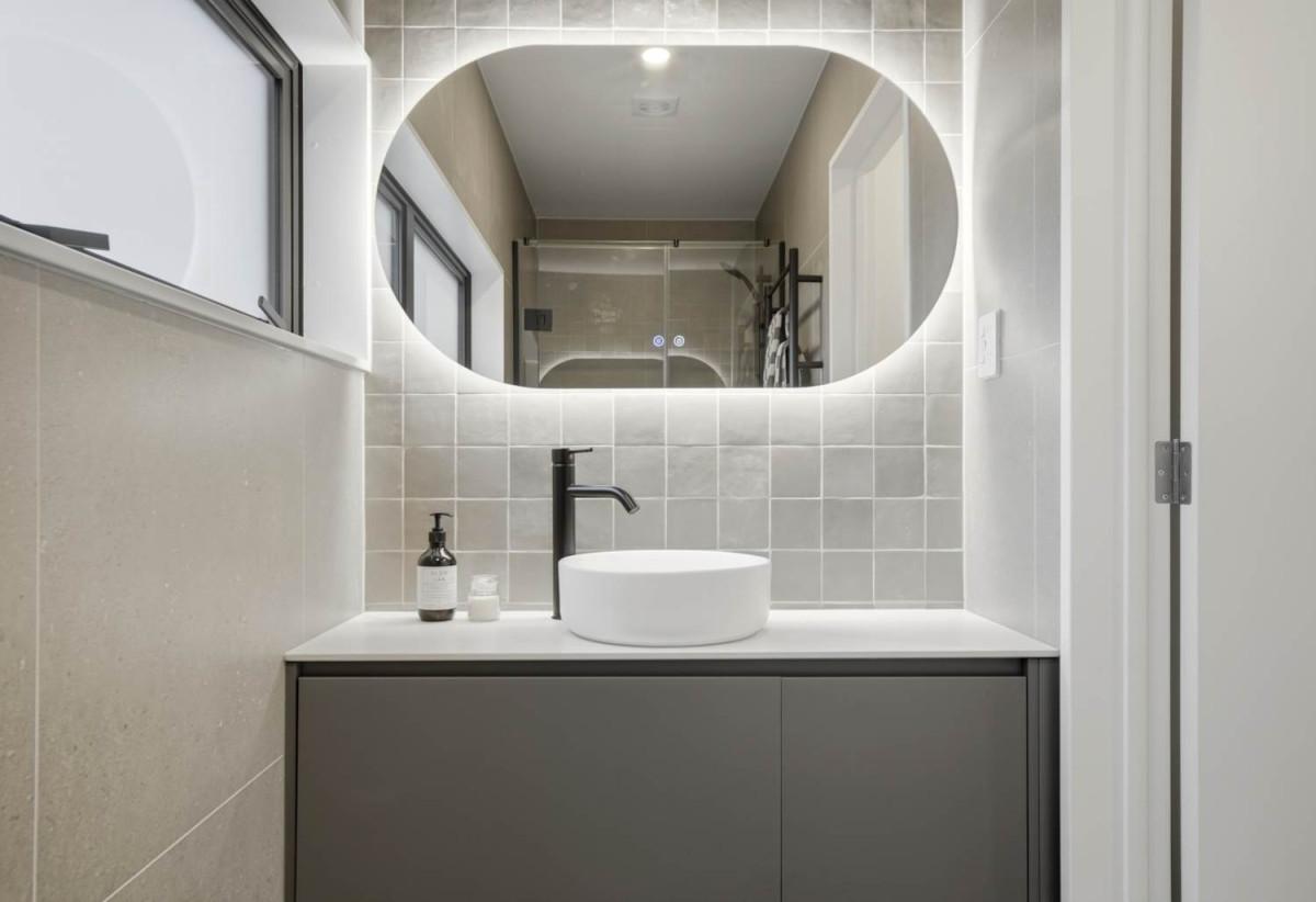 10-Year Stamford Warranty, Brandnew standalone 3 beds 2.5 baths home with garage, close to beach waterfront reserve, walking tracks, Beach Haven Village, 0.5 km to Beach Haven School, 1.3 km to Birkdale Intermediate School, 10E Neptune Avenue, Beach Haven, Auckland