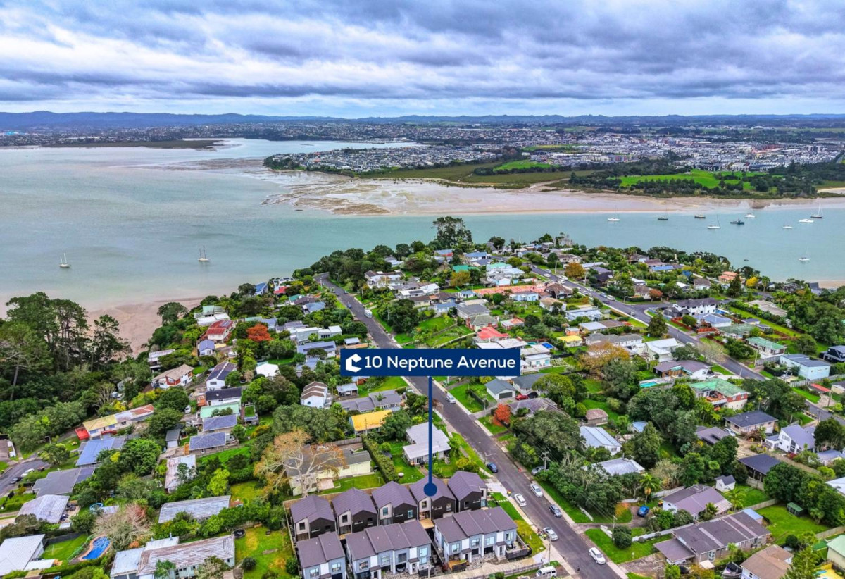 10-Year Stamford Warranty, Brandnew standalone 3 beds 2.5 baths home with garage, close to beach waterfront reserve, walking tracks, Beach Haven Village, 0.5 km to Beach Haven School, 1.3 km to Birkdale Intermediate School, 10E Neptune Avenue, Beach Haven, Auckland