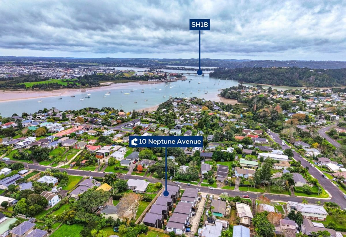10-Year Stamford Warranty, Brandnew standalone 3 beds 2.5 baths home with garage, close to beach waterfront reserve, walking tracks, Beach Haven Village, 0.5 km to Beach Haven School, 1.3 km to Birkdale Intermediate School, 10E Neptune Avenue, Beach Haven, Auckland