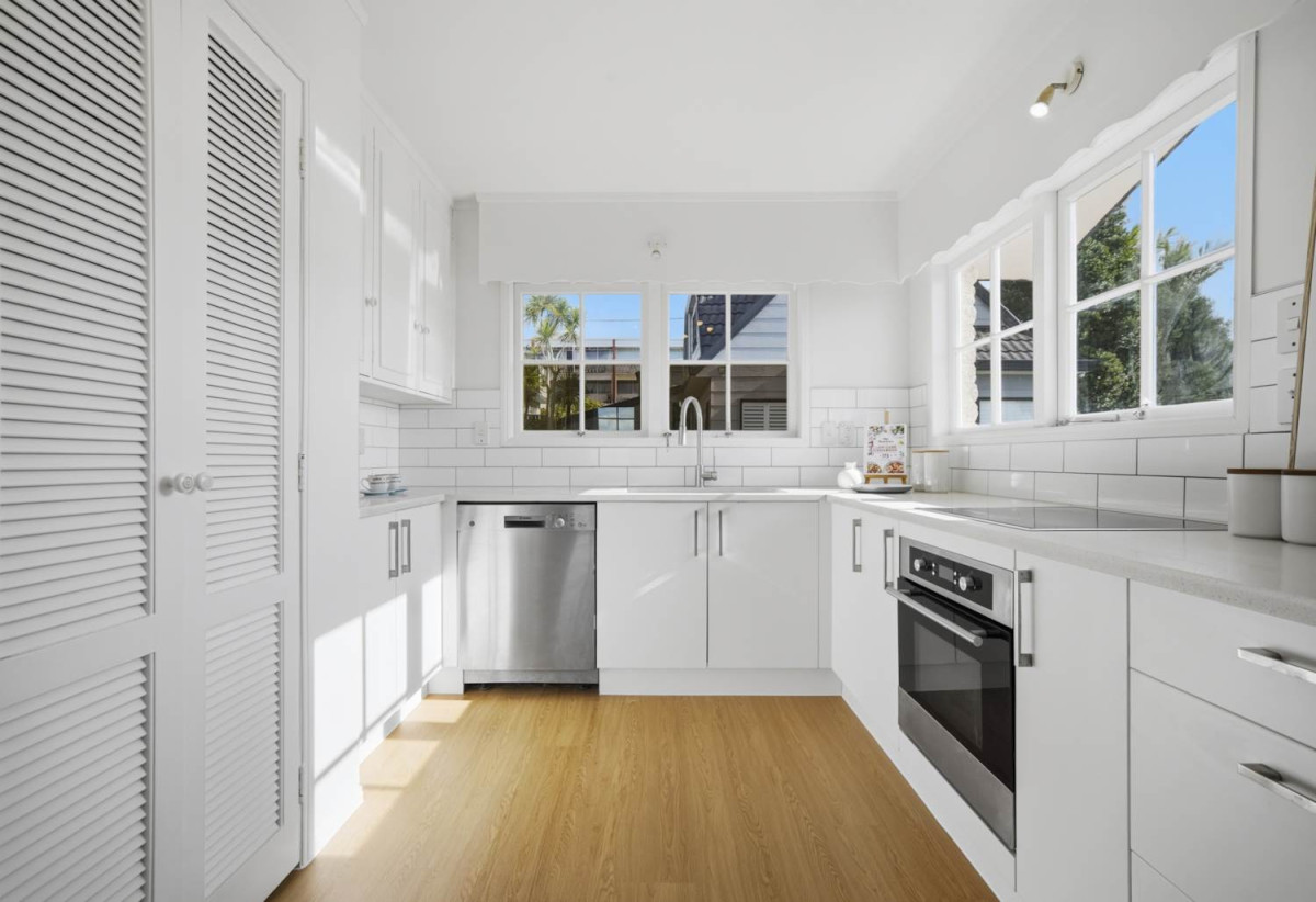 Renovated 3 beds + a large rumpus room 2 baths with garage on 403m2 section, Fully renovated throughout, with a new roof installed in 2022, Easy walk to Birkenhead Village, 0.4 km to Birkenhead School, 0.5 km to Northcote College, 86D Harrington Road, Henderson, Auckland