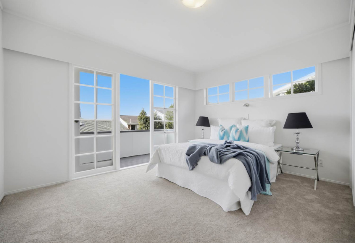 Renovated 3 beds + a large rumpus room 2 baths with garage on 403m2 section, Fully renovated throughout, with a new roof installed in 2022, Easy walk to Birkenhead Village, 0.4 km to Birkenhead School, 0.5 km to Northcote College, 86D Harrington Road, Henderson, Auckland