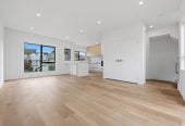 Brandnew 4 beds 2.5 baths home with garage, close to Lynn Mall, schools, 1 km to Fruitvale Road School, 2,4,5,6/5 Arawa Street, New Lynn, Auckland
