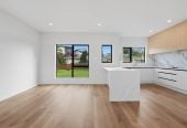 Brandnew 4 beds 2.5 baths home with garage, close to Lynn Mall, schools, 1 km to Fruitvale Road School, 5/5 Arawa Street, New Lynn, Auckland