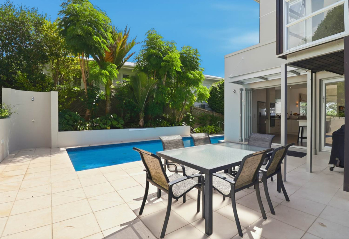 829m2 section, Motivated Vendor, 361m2 Sea Views 4 beds + office 3 baths house triple garage and swimming pool, close to schools, shops, parks, easy motorway access, 0.6 km to Pt Chevalier School, 1.7 km to Western Springs College and Pasadena Intermediate, 70 St Michaels Avenue, Pt Chevalier, Auckland