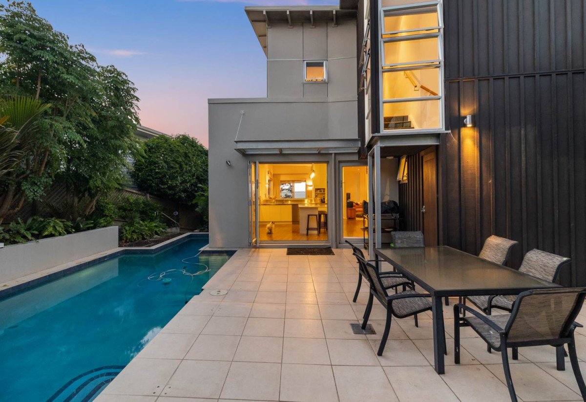 829m2 section, Motivated Vendor, 361m2 Sea Views 4 beds + office 3 baths house triple garage and swimming pool, close to schools, shops, parks, easy motorway access, 0.6 km to Pt Chevalier School, 1.7 km to Western Springs College and Pasadena Intermediate, 70 St Michaels Avenue, Pt Chevalier, Auckland