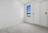Brandnew 3 beds 1.5 baths home with garage, close to Lynn Mall, schools, 1 km to Fruitvale Road School, 6/5 Arawa Street, New Lynn, Auckland