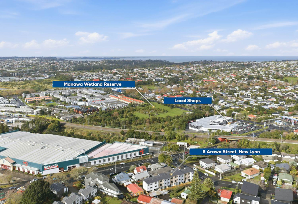 Brandnew 3 beds 1.5 baths home with garage, close to Lynn Mall, schools, 1 km to Fruitvale Road School, 6/5 Arawa Street, New Lynn, Auckland