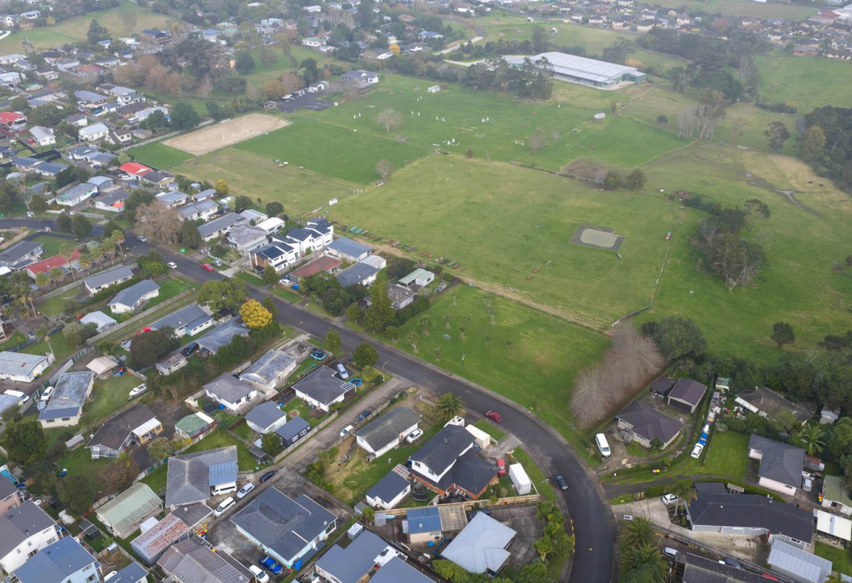 Opposite to a park, 610m2 section, 3 beds 1 bath house with RC, BC, EPA for 4 standalone homes (each 3 beds 2.5 baths with garage), 0.7 km to Henderson South School, 22 Tabitha Crescent, Henderson, Auckland