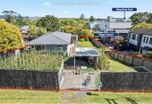 MORTGAGEE SALE, 1012m2 THAB-zoned property, 2 beds 1 bath house, According to a current real estate advertisement, concept plans have been prepared for eight dwellings comprising six standalone homes and one duplex, with the project reportedly at Resource Consent design stage. within walking distance of WestCity, Henderson Train Station, parks and major retail amenities, 0.4 km to Henderson School, 0.6 km to Henderson High School, 39 Newington Road, Henderson, Auckland