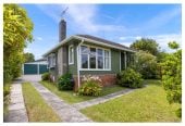 MORTGAGEE SALE, 812m2 section, 3 beds 1 bath house with double garage, according to a past realestate advertisement a Resource Consent has been submitted for five modern four-bedroom homes, close to schools, local shops, 0.5 km to Peninsula Primary School, 0.6 km to Matipo Road School and Te Atatu Intermediate, 65 Kervil Avenue, Te Atatu Peninsula, Auckland