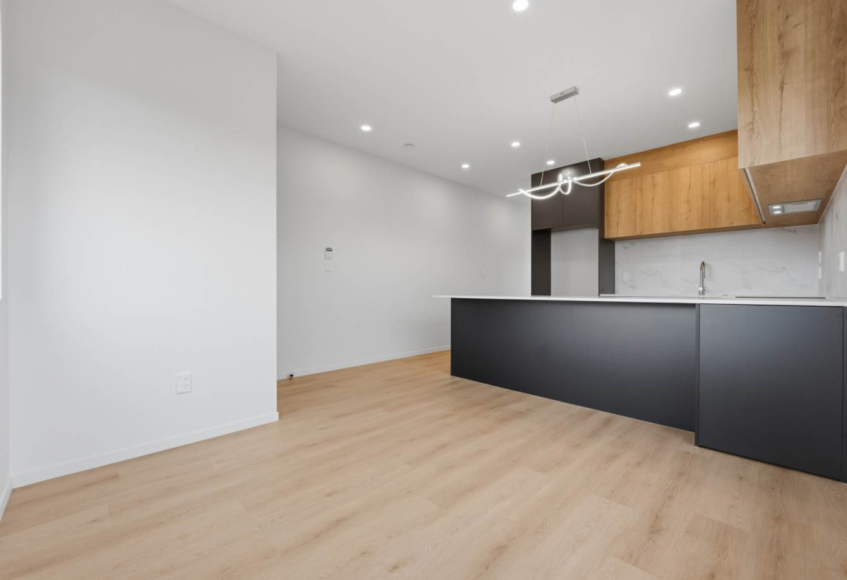 Brandnew rick & Oblique 3 beds 2.5 baths house with garage, close to schools, Opaheke Sports Park, shops, easy motorway access, 11 Stableford Crescent, Opaheke, Auckland