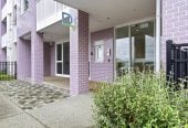 Forget the Council CV, 50m2 1 bed 1 bath apartment, close to schools, shops, shopping centres, 0.6 km to Onehunga Primary School, 1.2 km to Royal Oak Intermediate School, 110/9D Jordan Avenue, Onehunga, Auckland