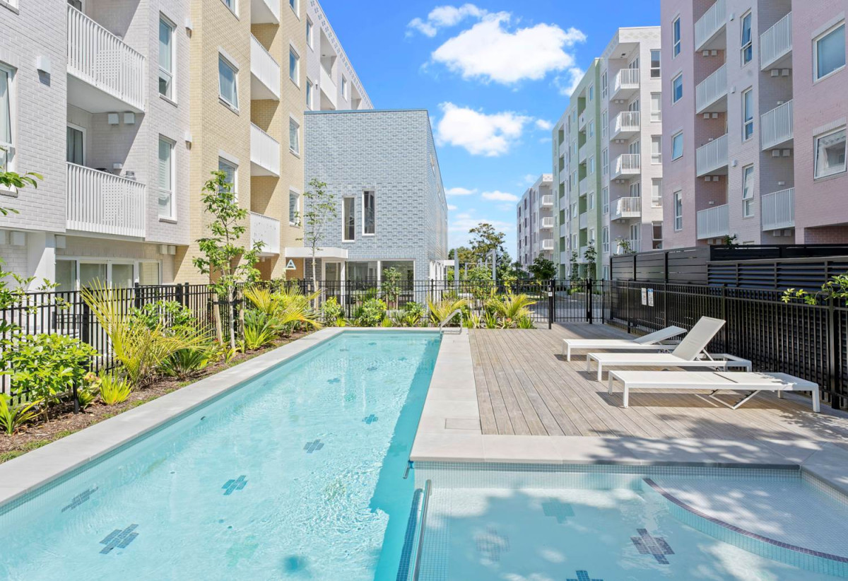 Forget the Council CV, 50m2 1 bed 1 bath apartment, close to schools, shops, shopping centres, 0.6 km to Onehunga Primary School, 1.2 km to Royal Oak Intermediate School, 110/9D Jordan Avenue, Onehunga, Auckland