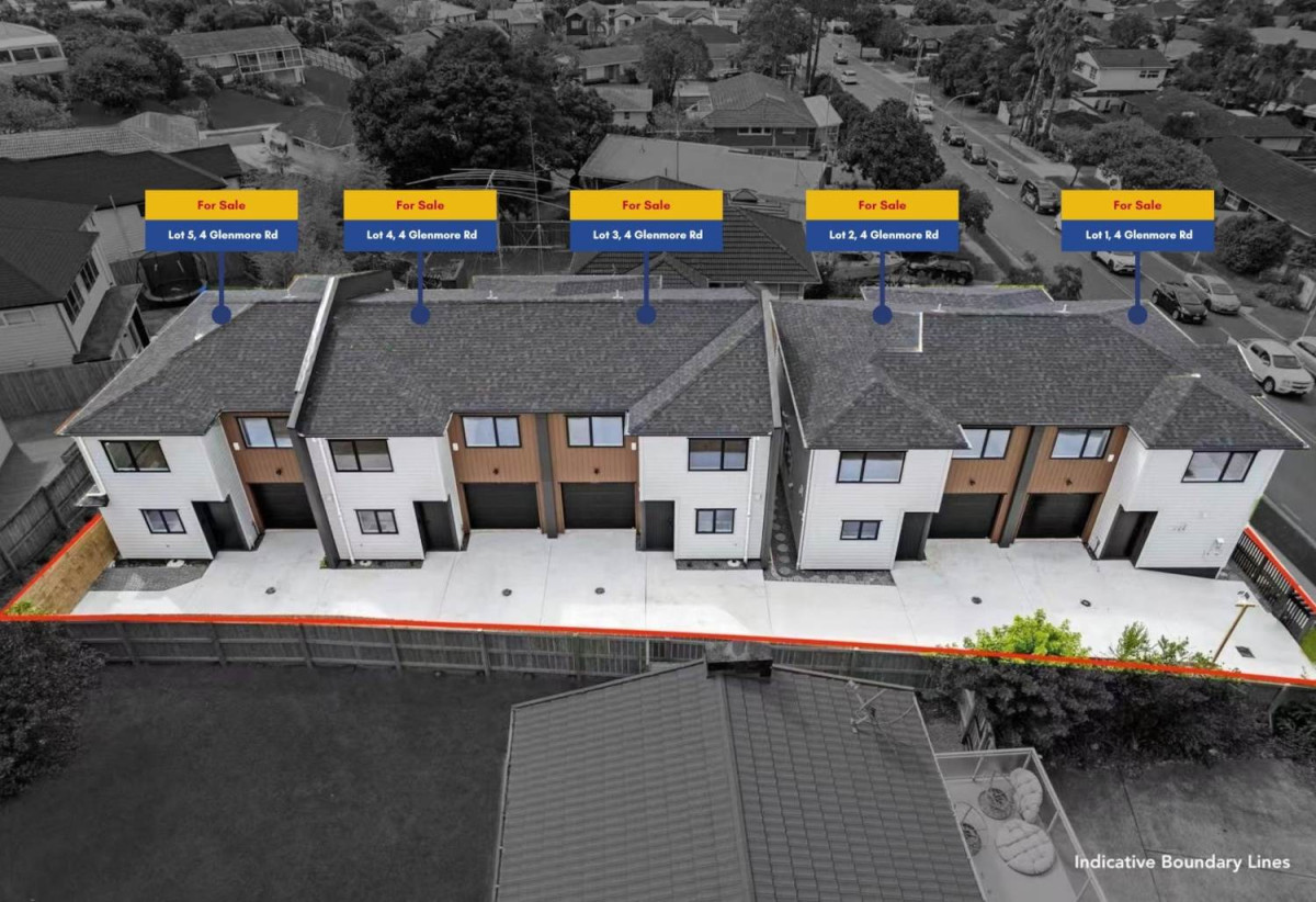 Brandnew 4 beds 3 baths home with garage, 1 bed 1 bath ground floor, close to schools, parks, shopping centre, 0.6 km to Sunny Hills School, 1.3 km to Farm Cove Intermediate, 1.9 km to Pakuranga College, Lot 3, 4 Glenmore Road, Sunnyhills, Auckland