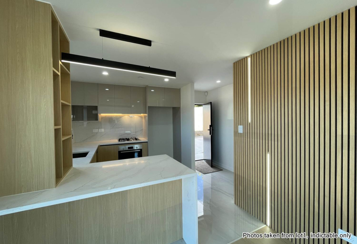Brandnew 4 beds 3 baths home with garage, 1 bed 1 bath ground floor, close to schools, parks, shopping centre, 0.6 km to Sunny Hills School, 1.3 km to Farm Cove Intermediate, 1.9 km to Pakuranga College, Lot 3, 4 Glenmore Road, Sunnyhills, Auckland