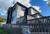 Brandnew 4 beds 3 baths home with garage, 1 bed 1 bath ground floor, close to schools, parks, shopping centre, 0.6 km to Sunny Hills School, 1.3 km to Farm Cove Intermediate, 1.9 km to Pakuranga College, Lot 3, 4 Glenmore Road, Sunnyhills, Auckland