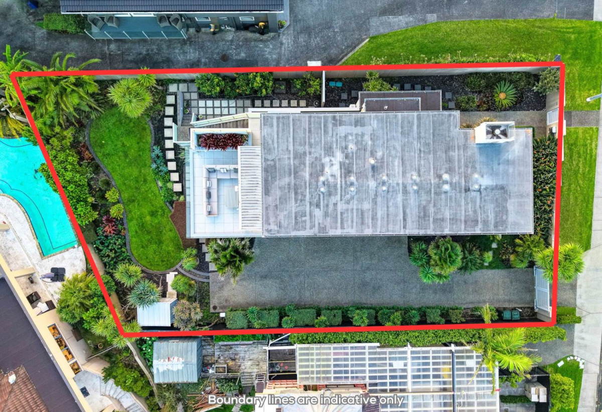 Double Westlake school zone, Breathtaking 180° Views, Sea Views, city skyline views, 640m2 section, 4 beds (2 ensuites) + large office room and rumpus room 3.5 baths house with double garage, 2024 luxury renovated, close to beach, Milford shops, schools, Zoned for Campbells Bay School, Westlake Boys’ and Westlake Girls’ High Schools, and Murrays Bay Intermediate, 62 Seaview Road, Castor Bay, Auckland