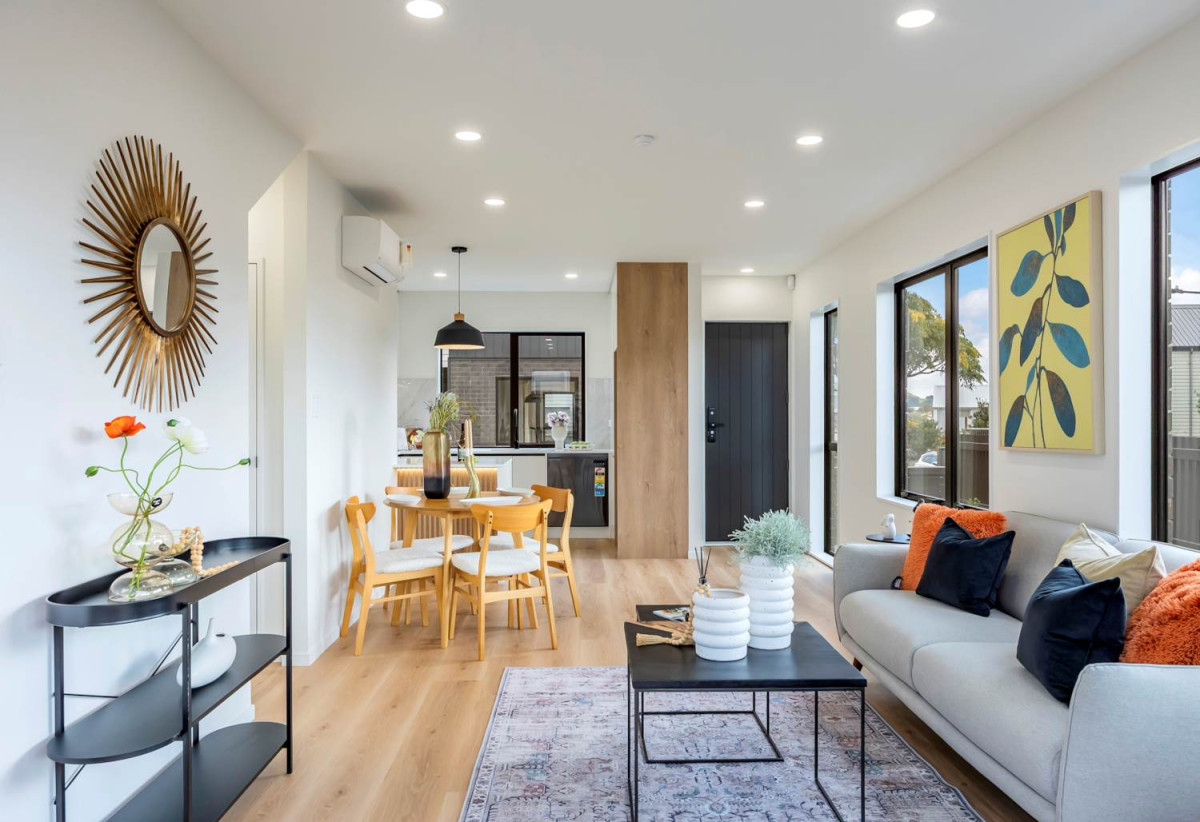 Brandnew freehold 3 beds + study 2.5 baths home with garage, close to schools , waterfront walkways and nature reserves of Wai O Taiki Bay, local shops, 0.3 km to Glenbrae School, 0.6 km to Tamaki College, 25C Sunnymead Road, Glen Innes, Auckland