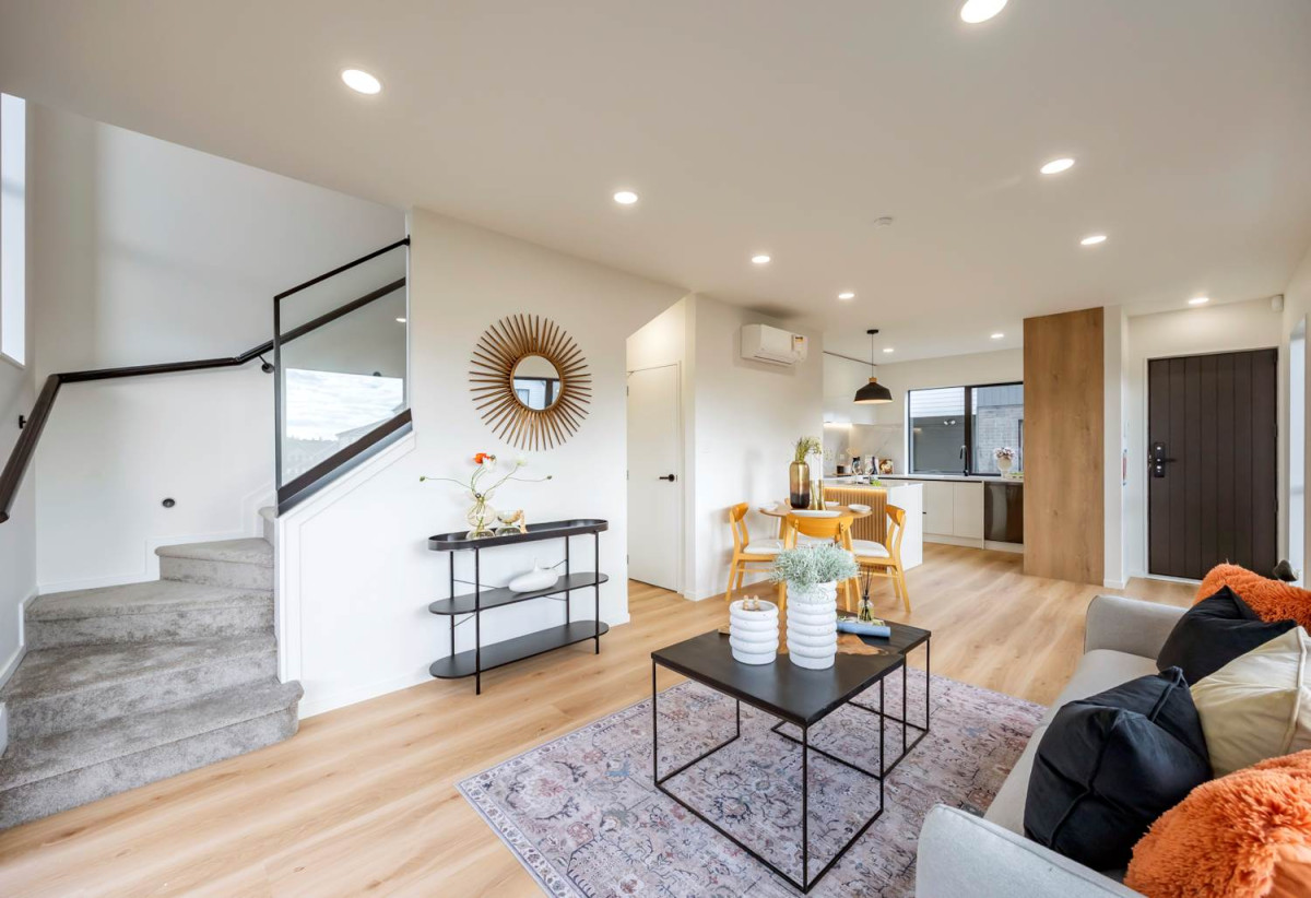 Brandnew freehold 3 beds + study 2.5 baths home with garage, close to schools , waterfront walkways and nature reserves of Wai O Taiki Bay, local shops, 0.3 km to Glenbrae School, 0.6 km to Tamaki College, 25C Sunnymead Road, Glen Innes, Auckland