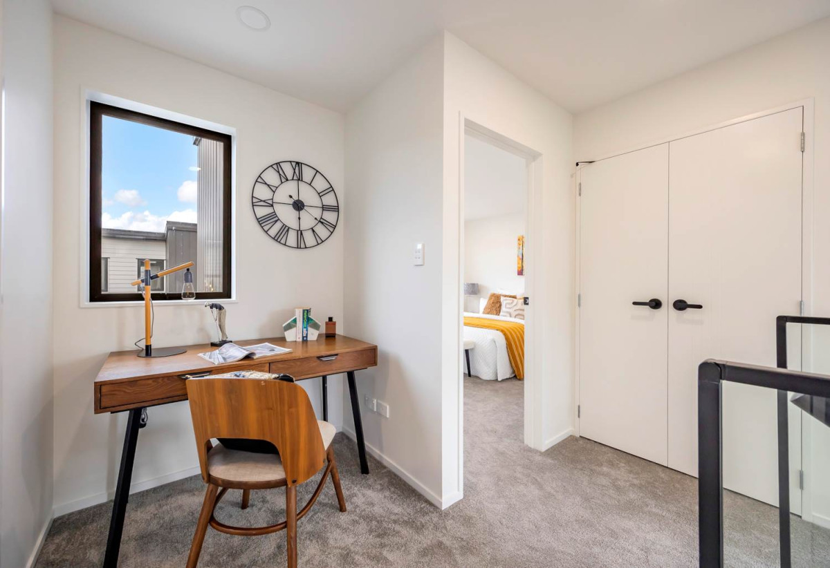 Brandnew freehold 3 beds + study 2.5 baths home with garage, close to schools , waterfront walkways and nature reserves of Wai O Taiki Bay, local shops, 0.3 km to Glenbrae School, 0.6 km to Tamaki College, 25C Sunnymead Road, Glen Innes, Auckland