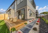 Brandnew freehold 3 beds + study 2.5 baths home with garage, close to schools , waterfront walkways and nature reserves of Wai O Taiki Bay, local shops, 0.3 km to Glenbrae School, 0.6 km to Tamaki College, 25C Sunnymead Road, Glen Innes, Auckland